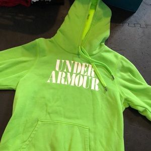 Under armour sweatshirt